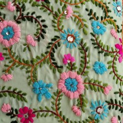 Broderi lys grn pudebetrk