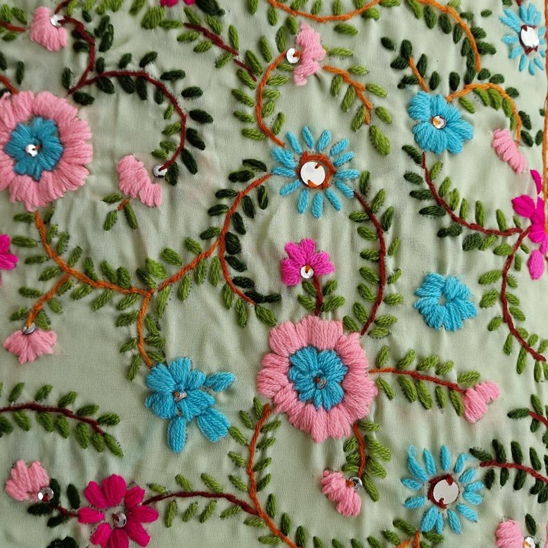 Broderi lys grn pudebetrk