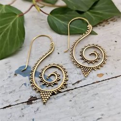 1000 &amp; en nat. Labyrint G