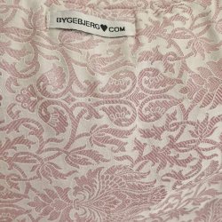 Sart rosa pudebetrk med fint mnster