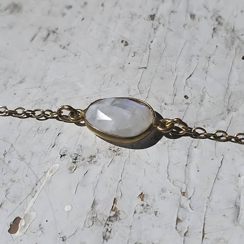 Mnestens armbnd i messing