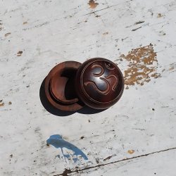 Ohm lille pilleske i tr