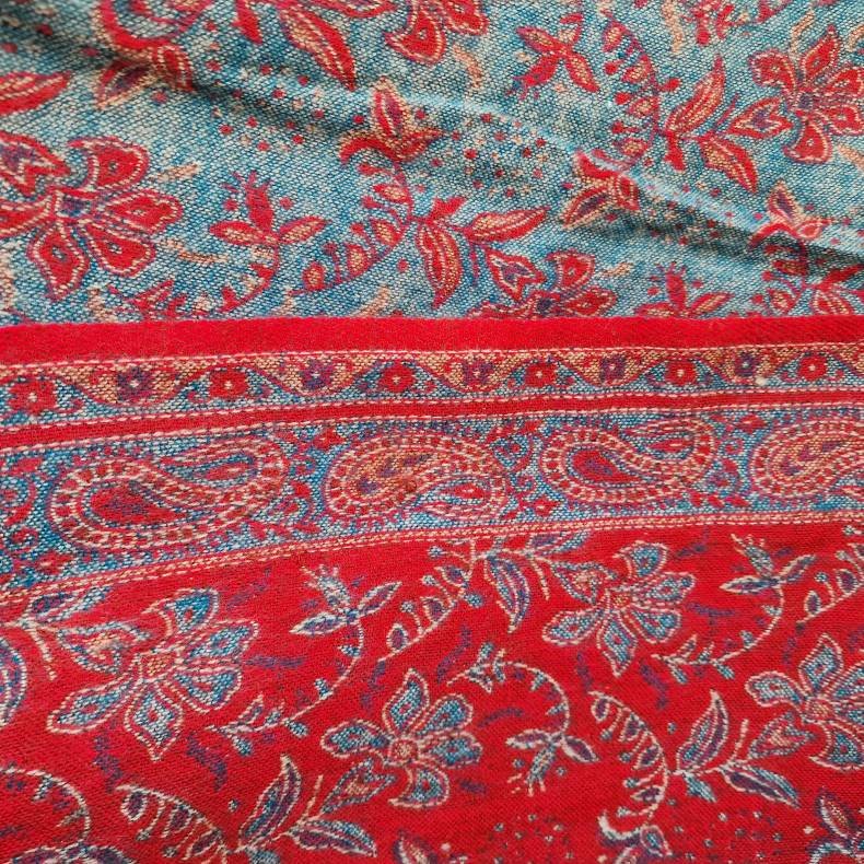 Meditations tppe rd/blturkis