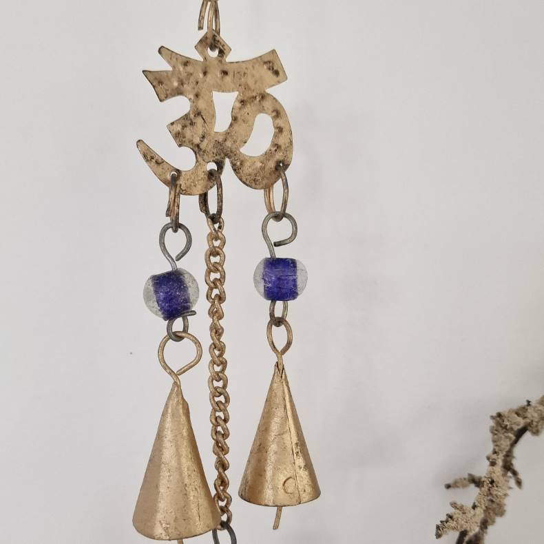 Langt ophng med ohm, lotus og klokker