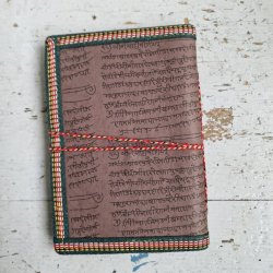 Brun Buddha hndlavet bog M