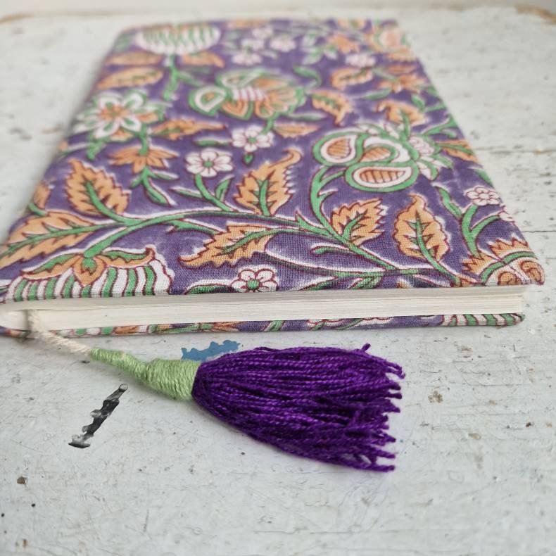 Bloktrykt bog, lilla