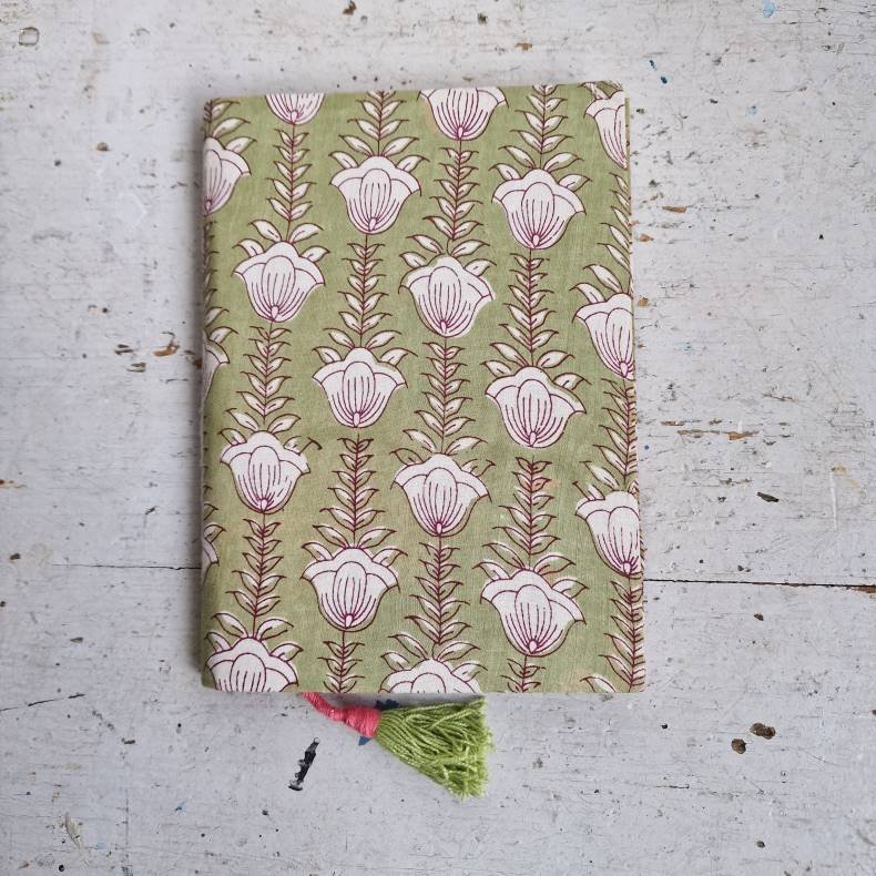 Bloktrykt bog, stvet grn