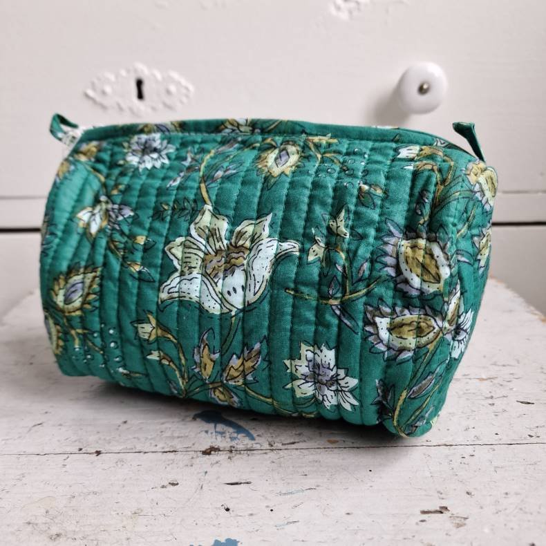 Bloktrykt toilettaske grn S