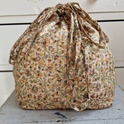 Projekttaske unika silke lys gylden smmnstret