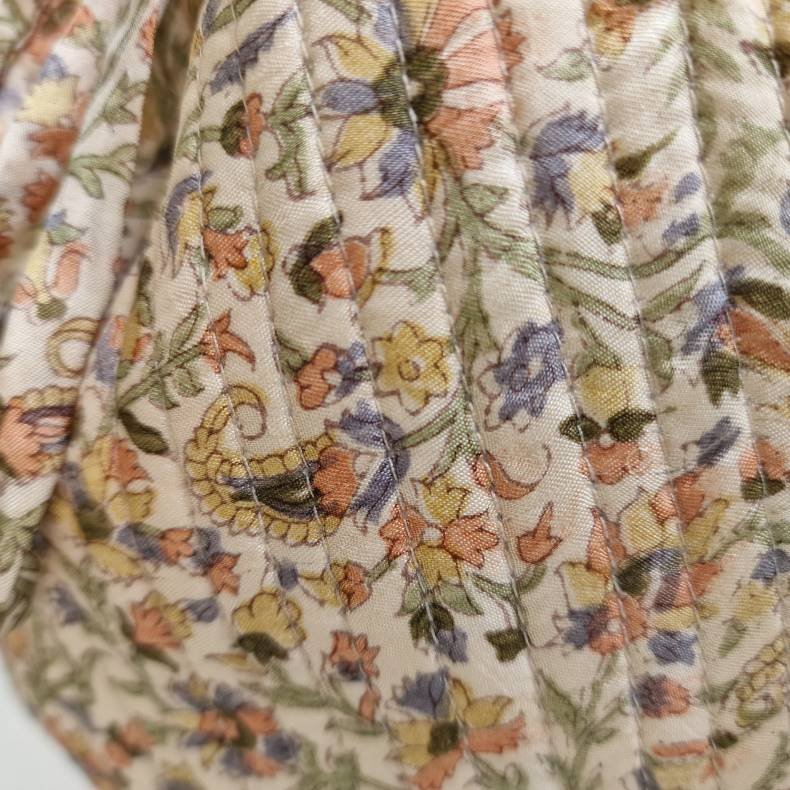 Projekttaske unika silke lys gylden smmnstret