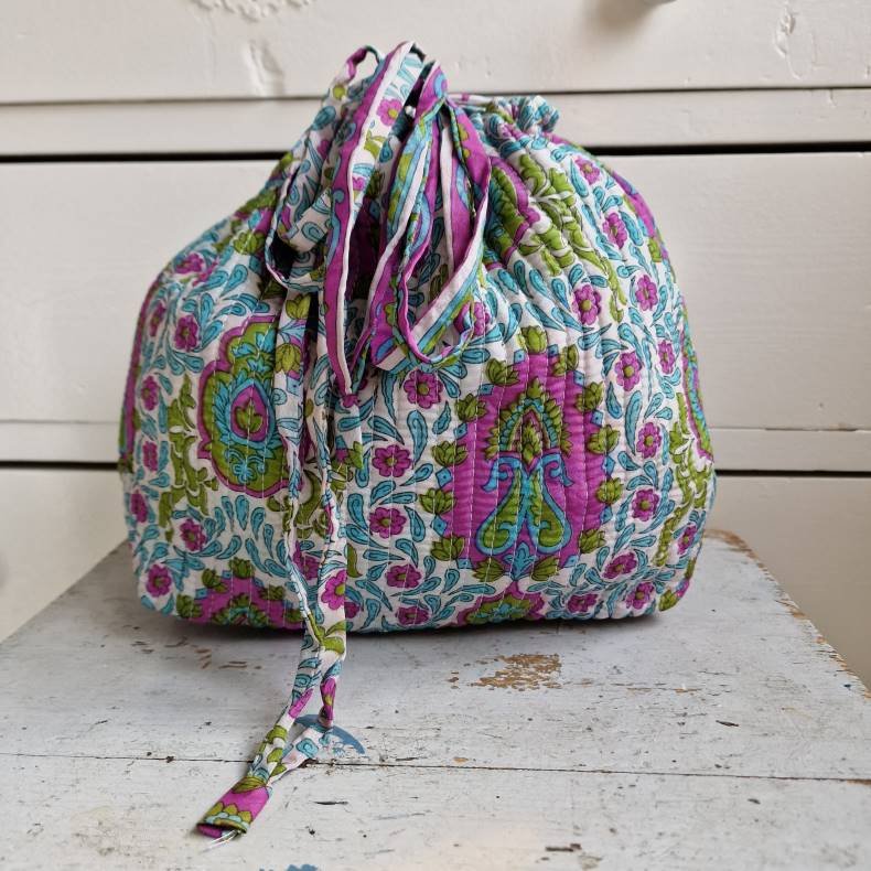 Projekttaske unika silke fine farvet og mnstret