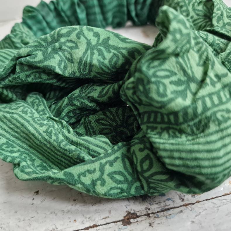 Hrbnd unika grn vintage silke