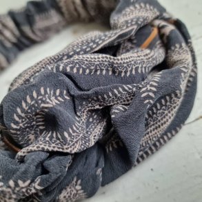 Hrbnd unika sort vintage silke