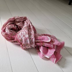 Bloktrykt bomulds trklde pink/lyserd 115x193