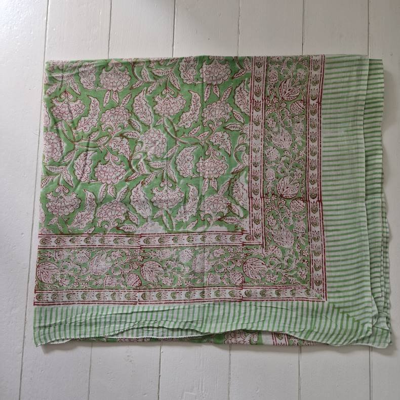 Bloktrykt bomulds trklde hvidt/grnt 119x196