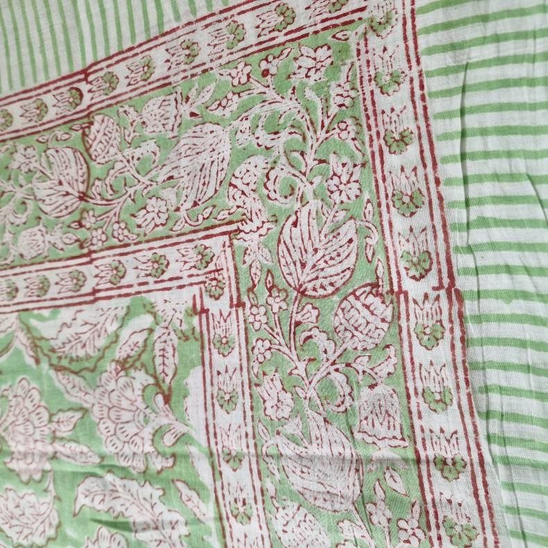 Bloktrykt bomulds trklde hvidt/grnt 119x196