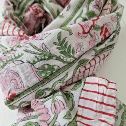 Bloktrykt bomulds trklde grn/mrk rd 119x187