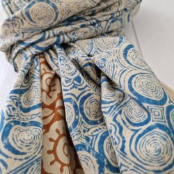 Ubleget bloktrykt trklde blt/carry 112x177 cm