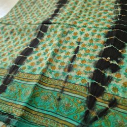 Stort silke trklde grn/sort 92x170