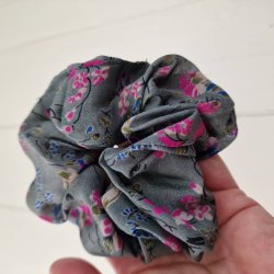 Scrunchie gr vintage silke Medium 