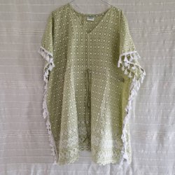Bomulds kaftan med broderi grn