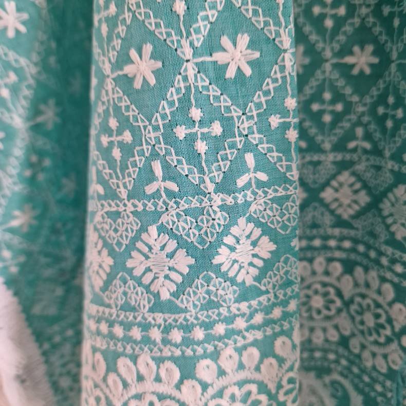 Bomulds kaftan med broderi turkis