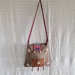 Vintage kantha skulder taske med muslinge blomster