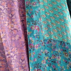 Silke kimono bygebjerg tone i tone kort med blte No.7