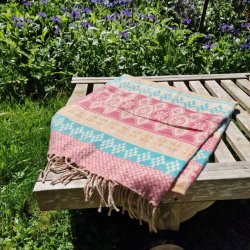 Grafisk uldtppe rosa tern pink/turkis/gul