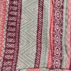 Grafisk uldtppe lysegrn