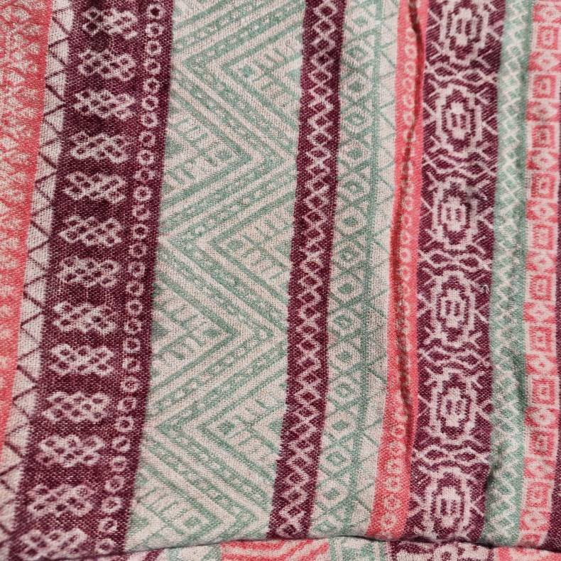 Grafisk uldtppe lysegrn