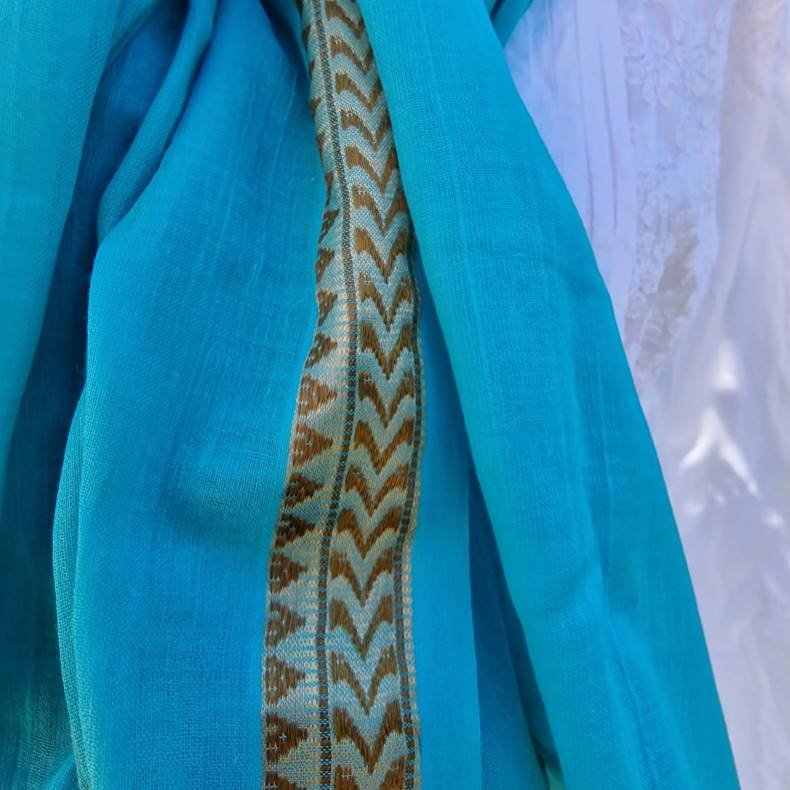 Turkis klar t�rkl�de med gylden bort