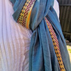 Gr�nbl�t t�rkl�de med r�d/orange/gr�n/gul bort