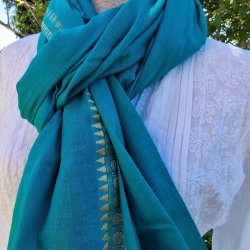 Turkisgrnt trklde med gylden bort