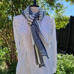 Unisex halstrklde mixuld i klassisk mnster