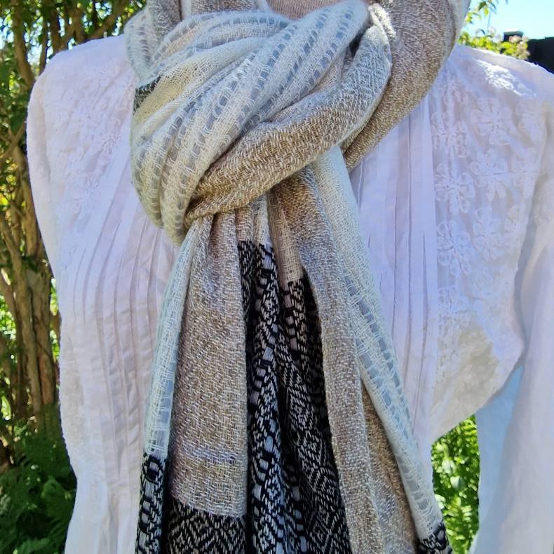 Uldmix halstrklde lyst mnster