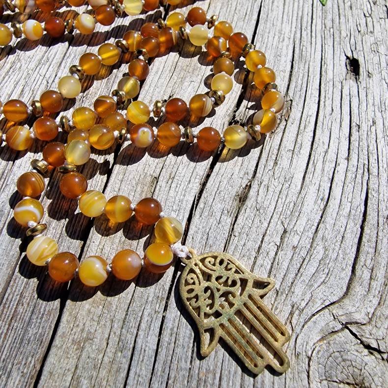 Orange/gul hamsa mala