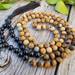 Brun symfoni knot unisex G mala 8mm