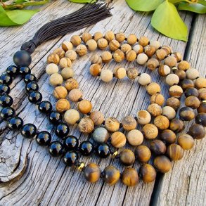 Brun symfoni knot unisex G mala 8mm