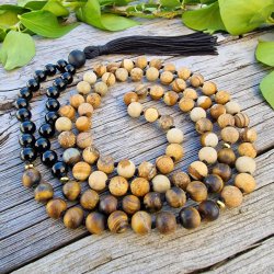 Brun symfoni knot unisex G mala 8mm