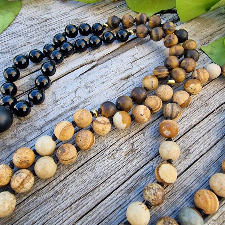 Brun symfoni knot unisex G mala 8mm