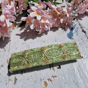 Grn Boho hrpynt med 8 cm spnde