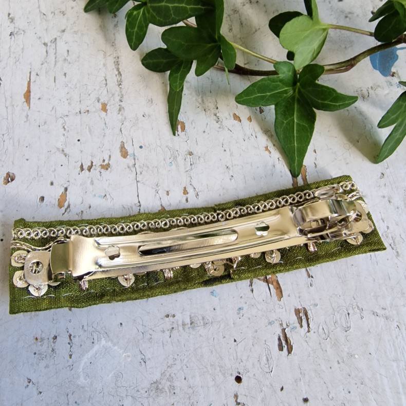 Vissengrn hrpynt med 10 cm spnde No.52