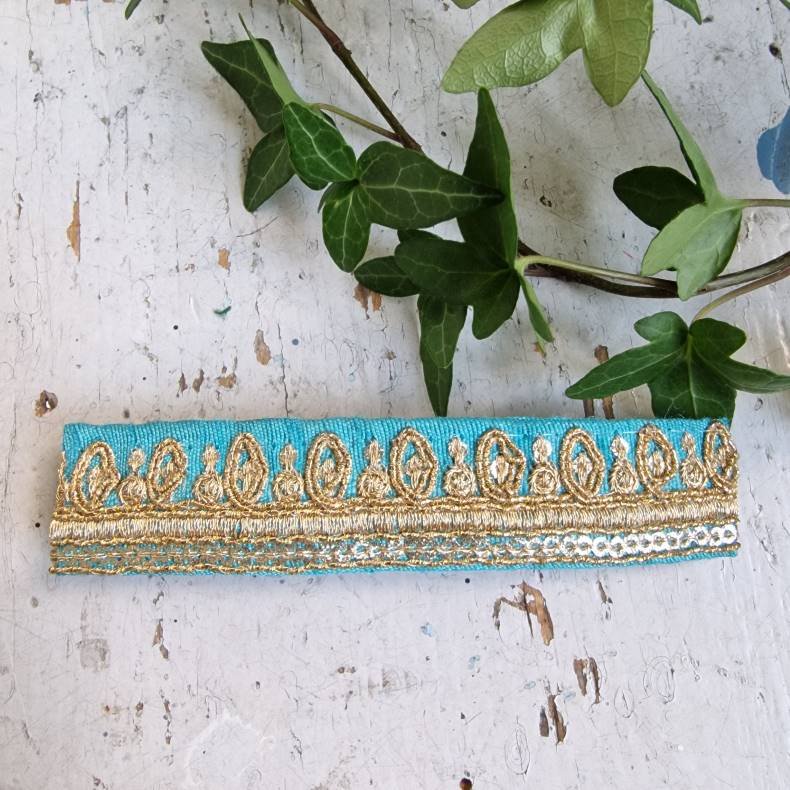 Turkis hrpynt med 10 cm spnde No.39