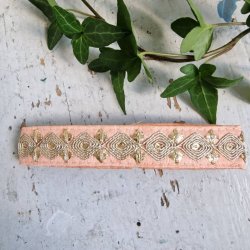 Lys Fersken hrpynt med 10 cm spnde No.24