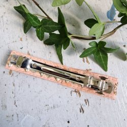 Lys Fersken hrpynt med 10 cm spnde No.24