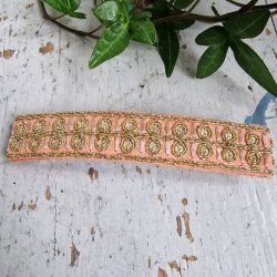 Abrikos hrpynt med 10 cm spnde No.25