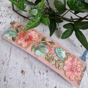 Rosa blomst hrpynt med 10 cm spnde No.1