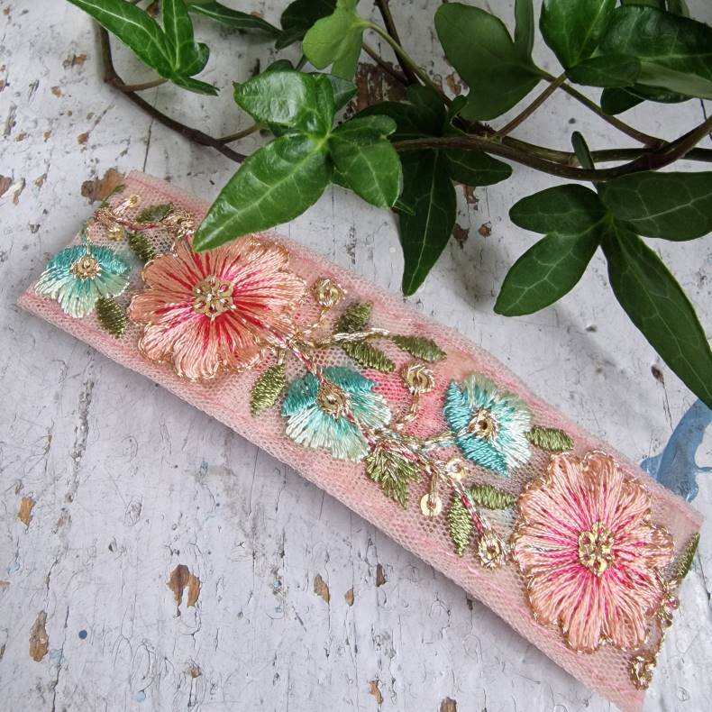 Rosa blomst hrpynt med 10 cm spnde No.1