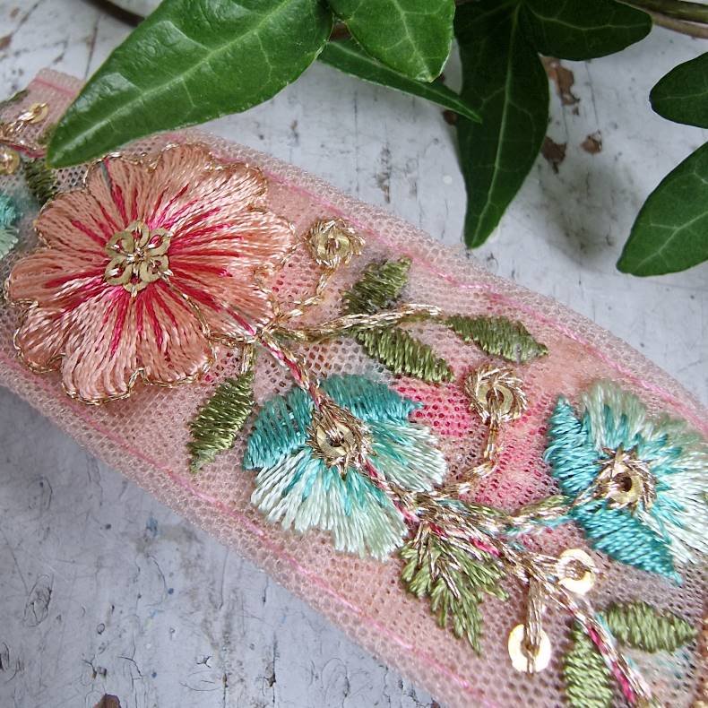 Rosa blomst hrpynt med 10 cm spnde No.1